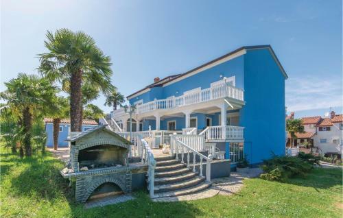 Three-bedroom Apartment In Novigrad