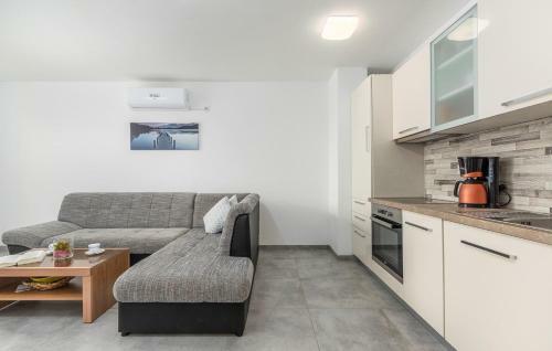 Hostal Apartments Smilys