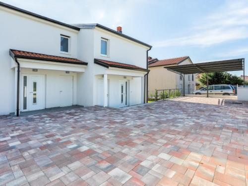Holiday Home Villa Tonka