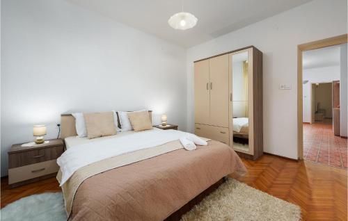 Nice Apartment In Novigrad With 3 Bedrooms