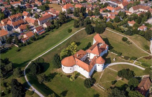 Three-bedroom Holiday Home In Novi Marof