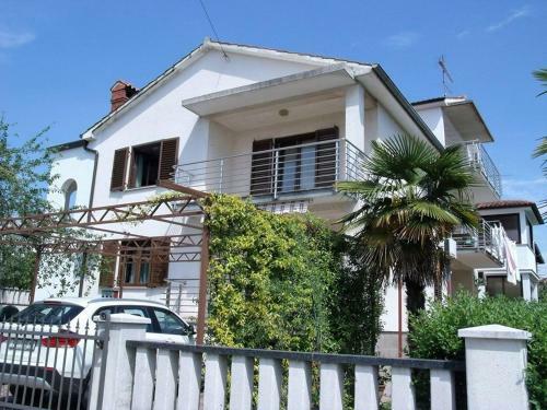Studio Apartment In Novigrad With Balcony, Air Conditioning, Wifi (4926-2)