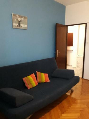 Apartments Ivo - With Nice Garden