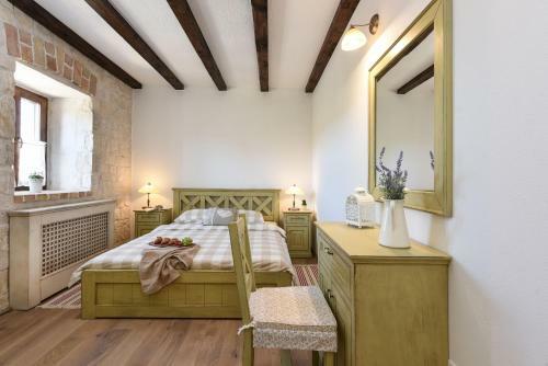 New Villa Laurana
