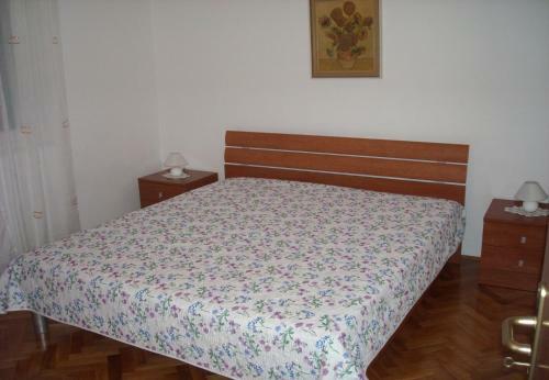 Holiday Home Jaroje- 80m From Beach