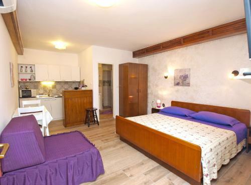 Apartments Veli Maj 1097