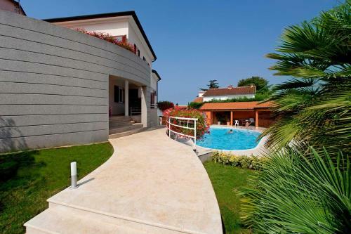 Apartments Veli Maj 1446