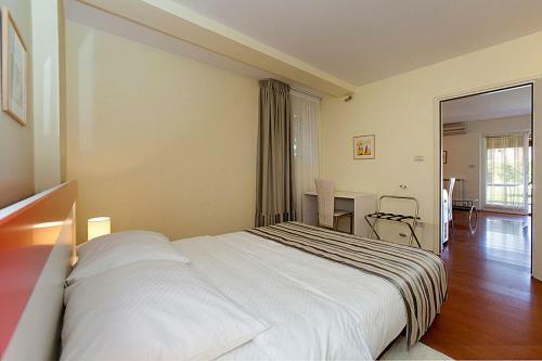 Apartments Veli Maj 1448