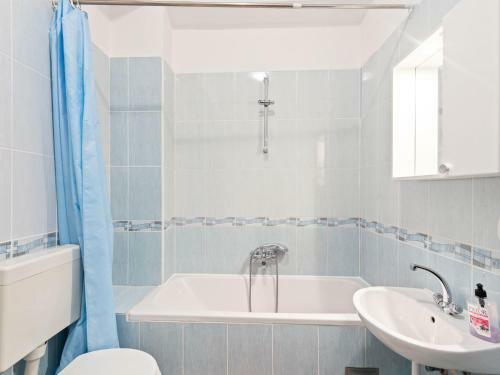 Lovely Holiday Home In Posedarje With Balcony