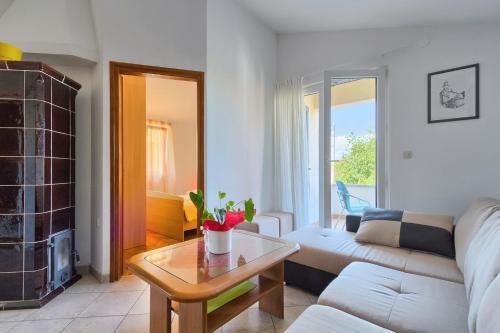 Apartments Bozidar 2035
