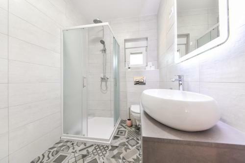 Luxurious Villa Natali