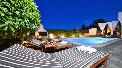 4* Villa Carina With Heated Pool