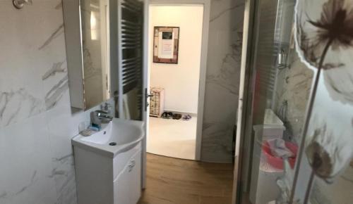 Crowonder Beachfront Garden Villa With Jacuzzi- A1