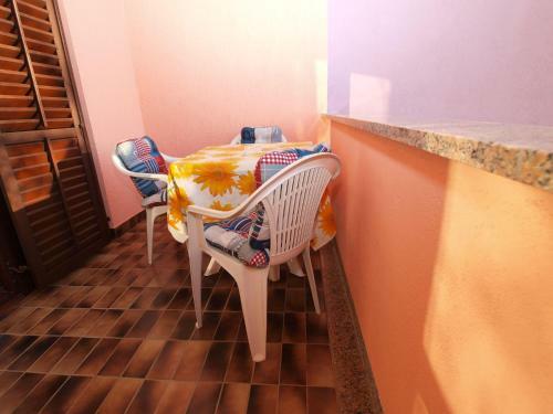 Apartments Nevina 1230
