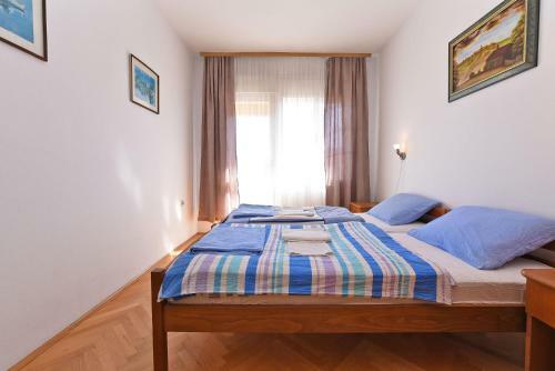 Apartments Josip 74