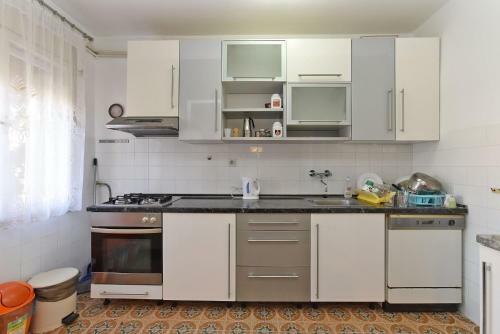 Apartments Josip 74