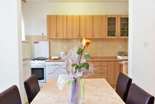 Apartments Josip 74