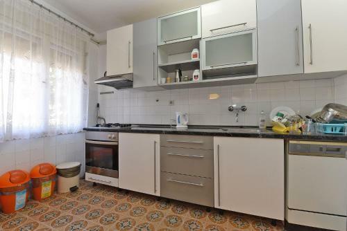 Apartments Josip 74