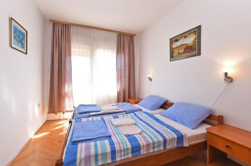 Apartments Josip 74