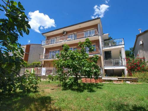 Apartments Josip 74