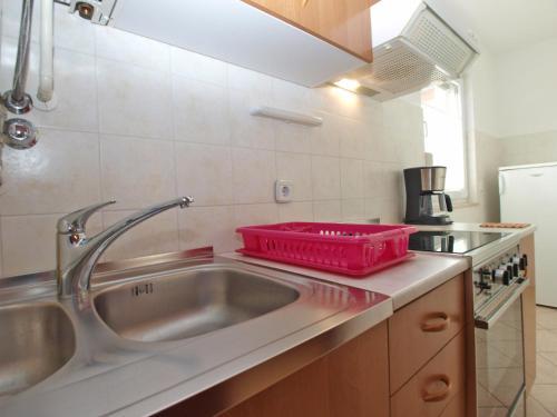 Apartment Alma 1600