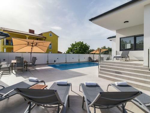 New Modern Villa With Private Pool And Outdoor Kitchen