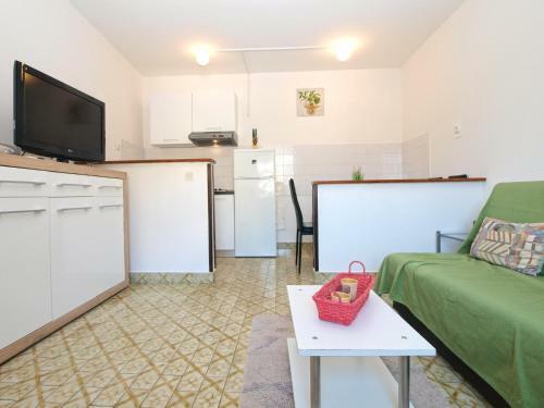 Apartment Riva Rabac 1825