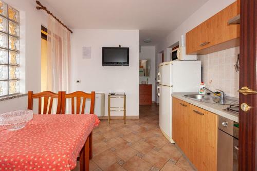Apartments Loretta With Sea View