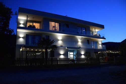 Remarkable 3-bedroom Apartment In Rabac