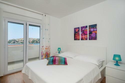 Villa Rogoznica Near Trogir, Pool And Gym