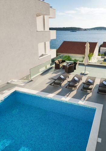 Villa Rogoznica Near Trogir, Pool And Gym
