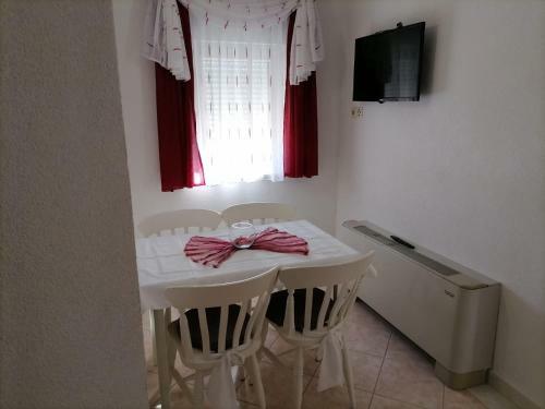 Apartments Lias 2 - With Restaurant