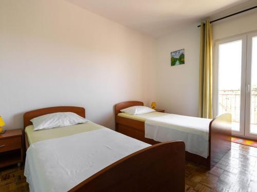 Simplistic Apartment In Rogoznica Near Sea Beach
