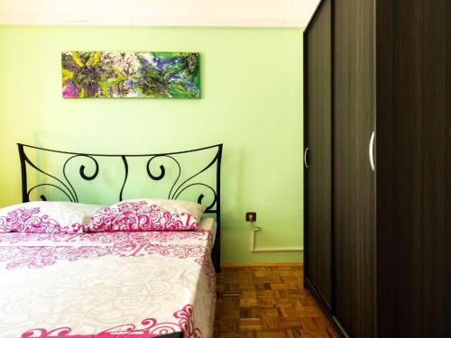 Simplistic Apartment In Rogoznica Near Sea Beach