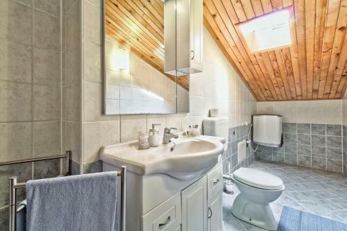 Hostal Gino House With Apartments