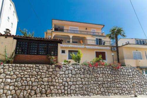Apartamentos Rebic Selce With Sea View