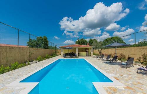 Spacious Villa Perkovic With Private Pool And Jacuzzi