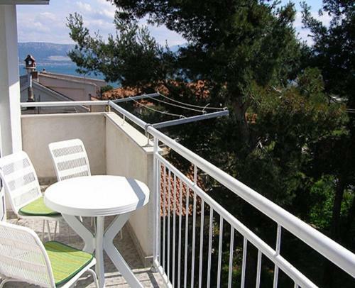 Apartments Stipan-80m From Sea