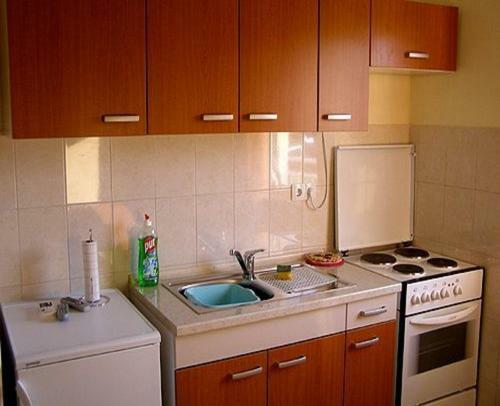 Apartments Stipan-80m From Sea