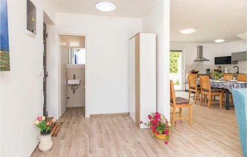 Four-bedroom Holiday Home In Putini