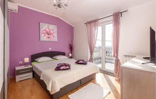 Awesome Home In Smrika W/ Jacuzzi And 3 Bedrooms