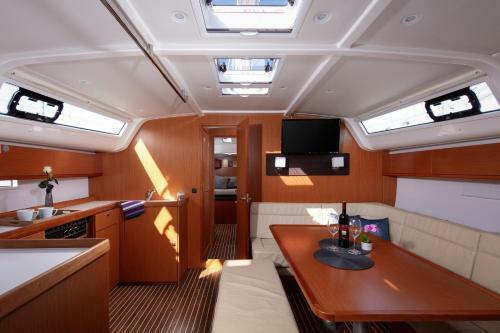 Bavaria Cruiser 51- Lui