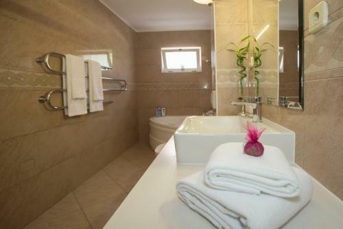 Deluxe Apartment Lea With Large Garden