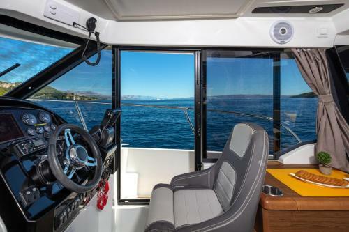 Jeanneau Merry Fisher 895- Emanuel