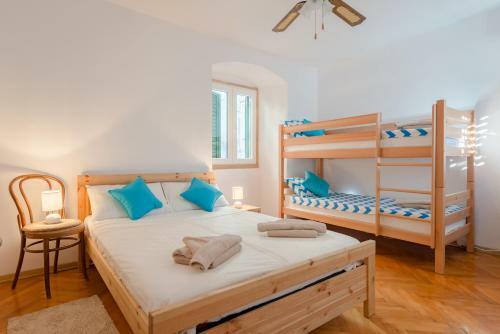 Lct Alberti Palace Apartment