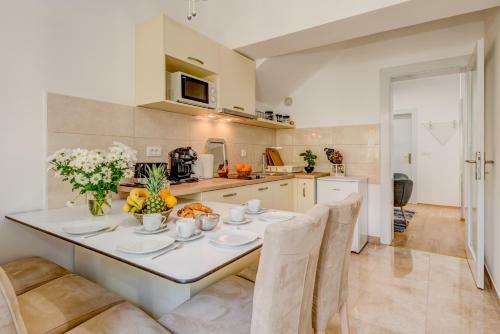 Villa Lct Holiday Home Florentina