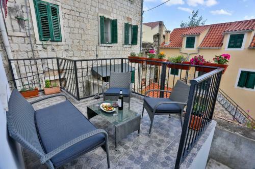 Impeccable 3-bed Apartment In Split