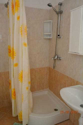 Apartments Maja - 50m From Beach
