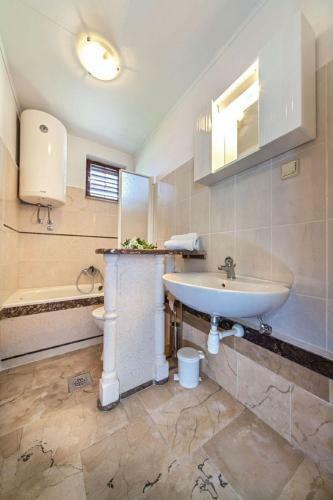 Holiday Home Jaka 2-with Pool
