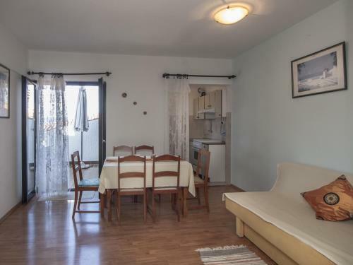 Apartamento Holiday Home 193465